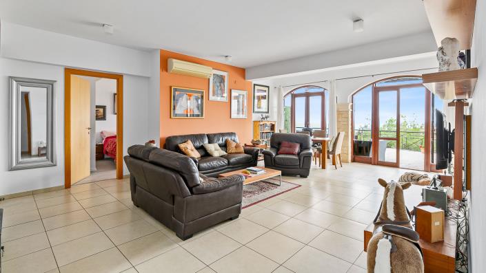 Image No.4-2 Bed Apartment for sale