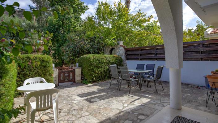 Image No.8-2 Bed Townhouse for sale