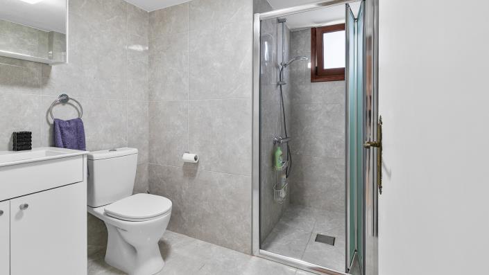 Image No.14-2 Bed Townhouse for sale