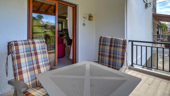 Image No.18-2 Bed Townhouse for sale