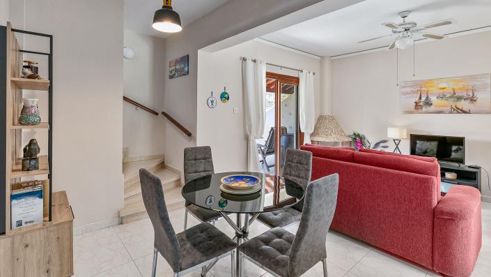 Image No.22-2 Bed Townhouse for sale