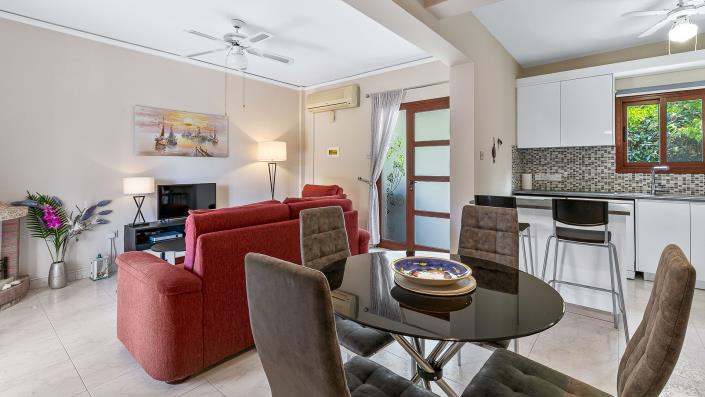 Image No.23-2 Bed Townhouse for sale