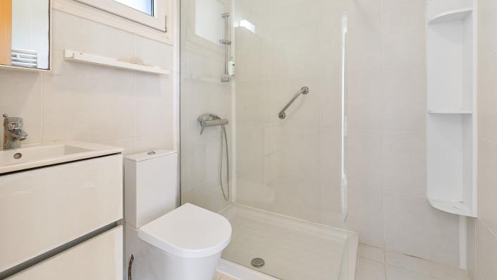 Image No.16-3 Bed Townhouse for sale