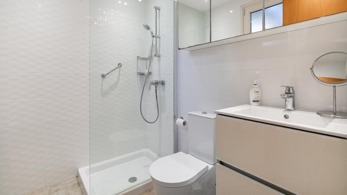 Image No.25-3 Bed Townhouse for sale