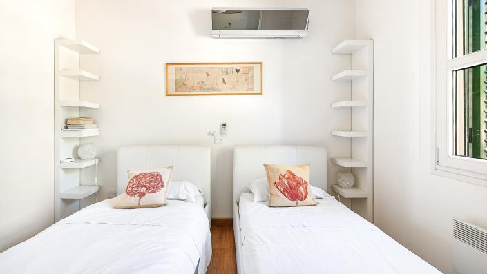 Image No.29-3 Bed Townhouse for sale