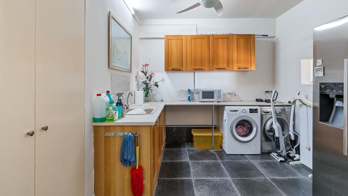 Image No.40-3 Bed Townhouse for sale