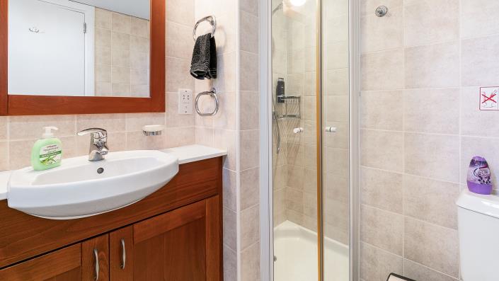 Image No.20-2 Bed Apartment for sale