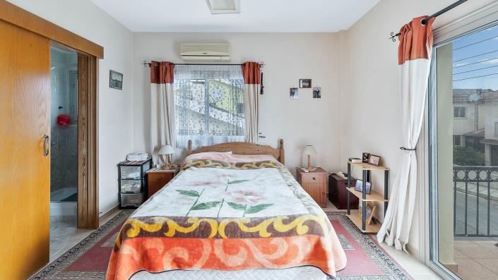 Image No.11-3 Bed Semi-Detached for sale