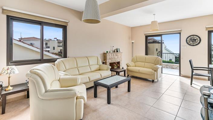 Image No.10-3 Bed Villa / Detached for sale