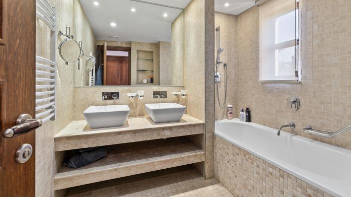 Image No.20-2 Bed Apartment for sale