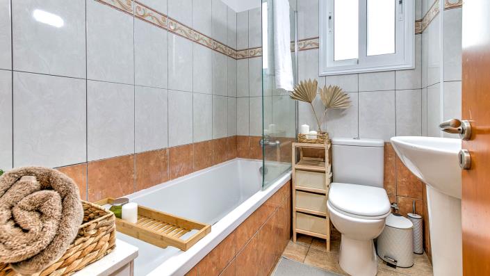 Image No.4-2 Bed Apartment for sale