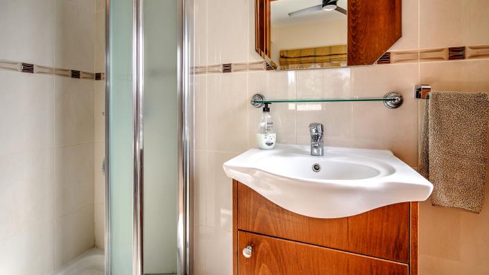 Image No.9-3 Bed Bungalow for sale