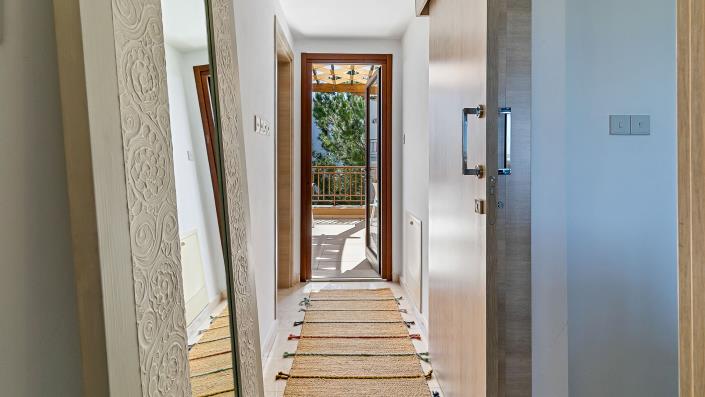 Image No.20-2 Bed Apartment for sale