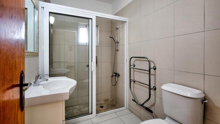 Image No.21-2 Bed Bungalow for sale
