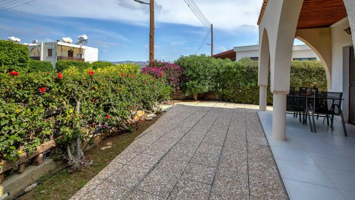 Image No.25-2 Bed Bungalow for sale