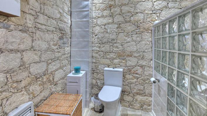 Image No.27-2 Bed Village House for sale