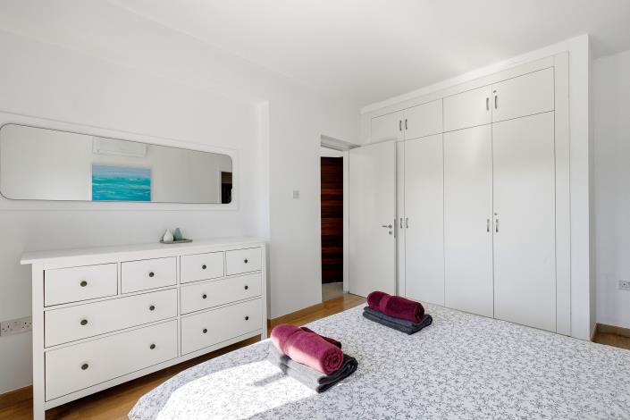 Image No.15-2 Bed Apartment for sale