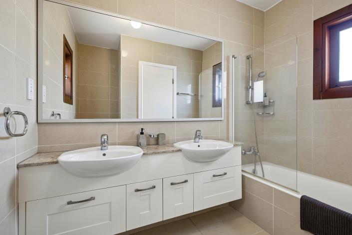 Image No.16-2 Bed Apartment for sale