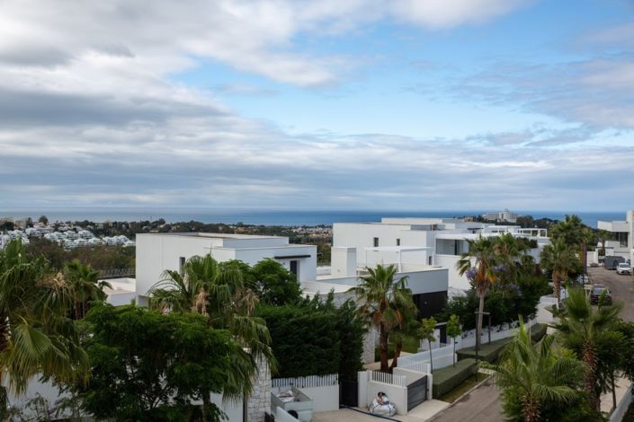 Image No.4-5 Bed Villa for sale