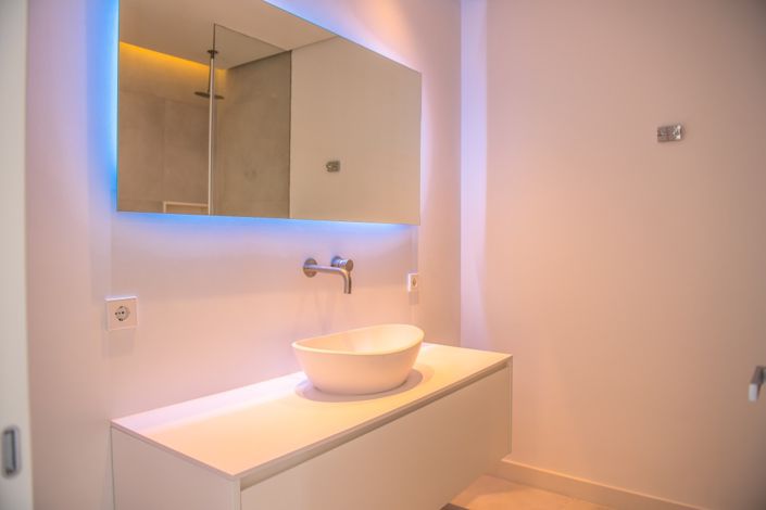 Image No.8-5 Bed Villa for sale