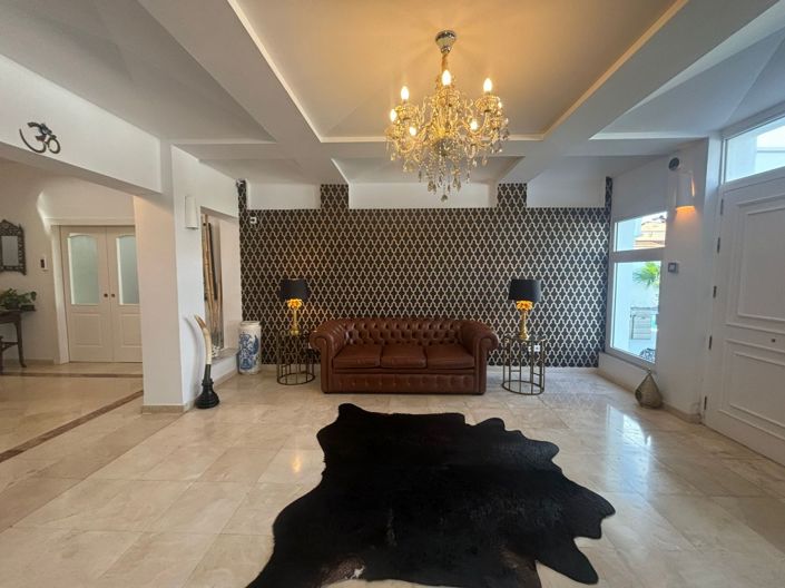 Image No.20-Villa de 6 chambres à vendre à La Línea de la Concepción