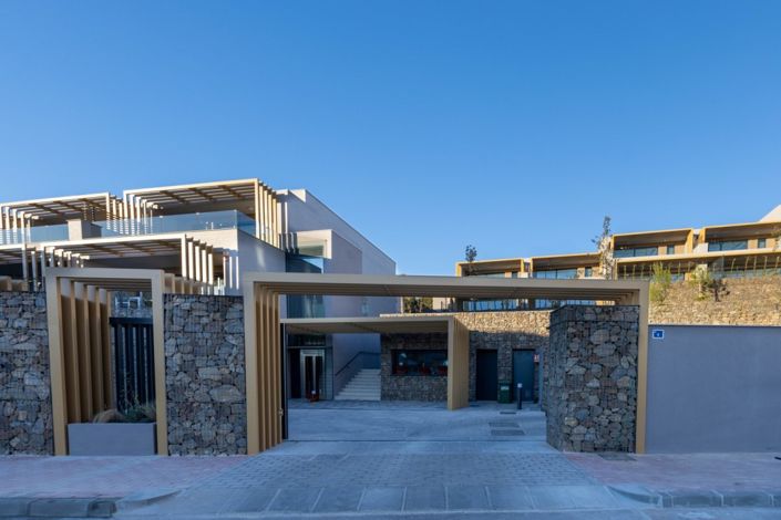 Image No.10-3 Bed Townhouse for sale