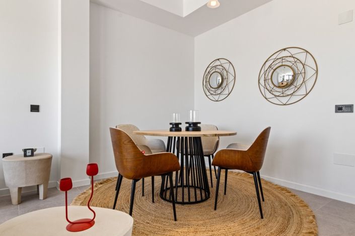 Image No.16-2 Bed Apartment for sale