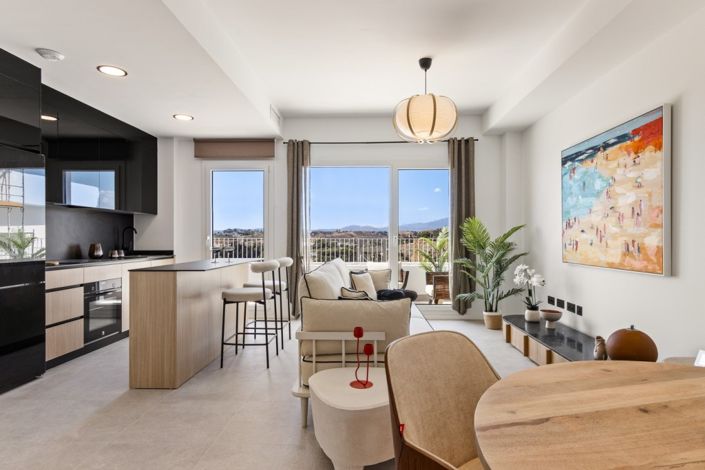 Image No.4-2 Bed Property for sale