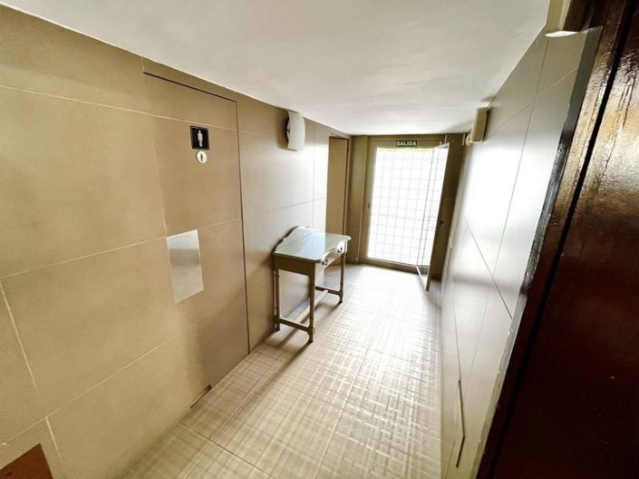 Image No.5-Commercial à vendre à Fuengirola