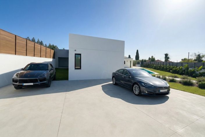 Image No.19-5 Bed Villa for sale