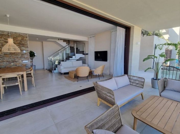 Image No.6-4 Bed Villa for sale