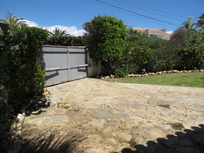 Image No.10-3 Bed Villa for sale