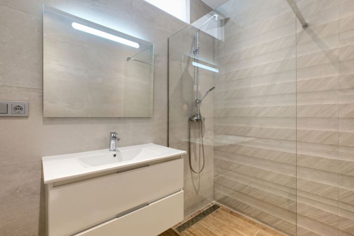 Image No.16-3 Bed Property for sale