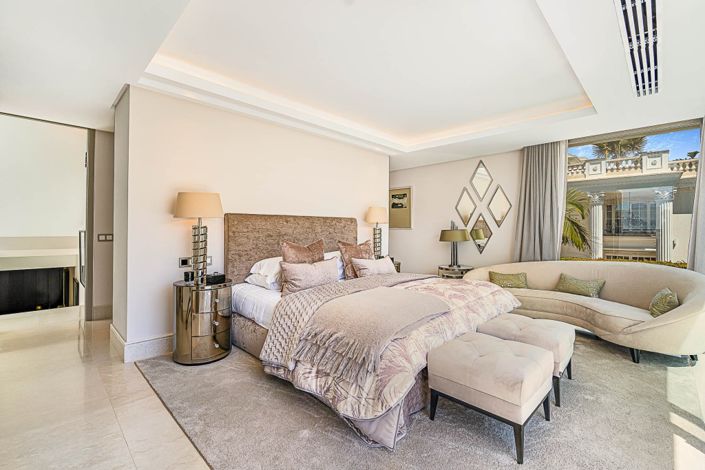 Image No.9-4 Bed Villa for sale