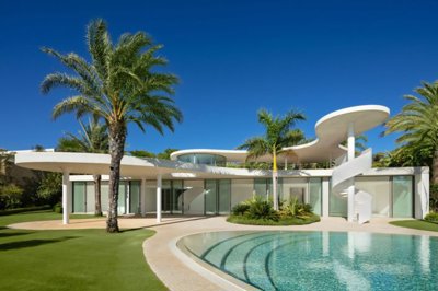 Casares contemporary villa (1)