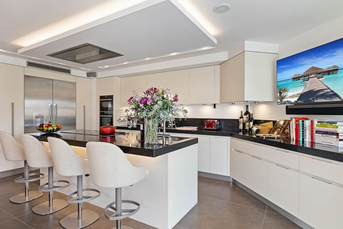 Image No.10-6 Bed Villa for sale