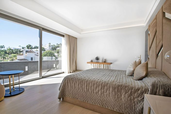 Image No.13-5 Bed Villa for sale