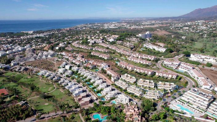 Image No.1-4 Bed Villa for sale