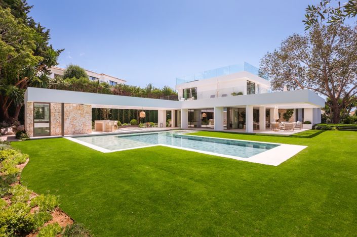 Image No.1-5 Bed Villa for sale