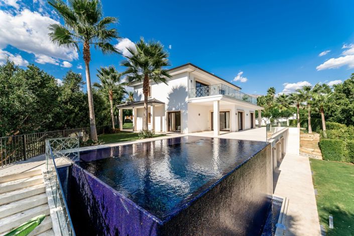 Image No.1-5 Bed Villa for sale