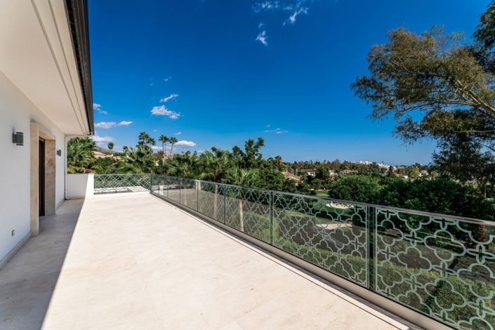 Image No.8-5 Bed Villa for sale