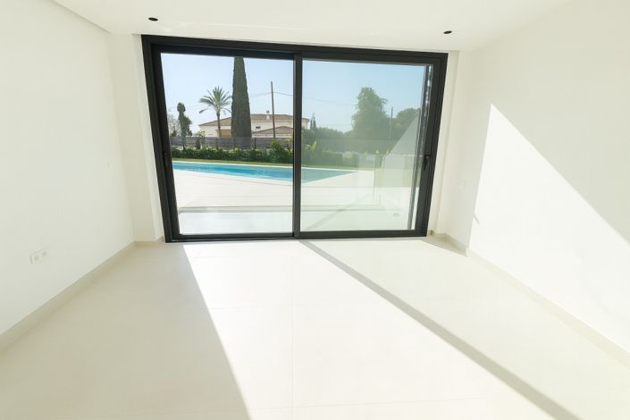 Image No.13-5 Bed Villa for sale