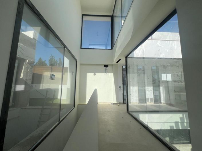 Image No.4-5 Bed Villa for sale