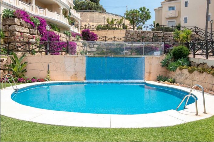 Image No.18-2 Bed Property for sale