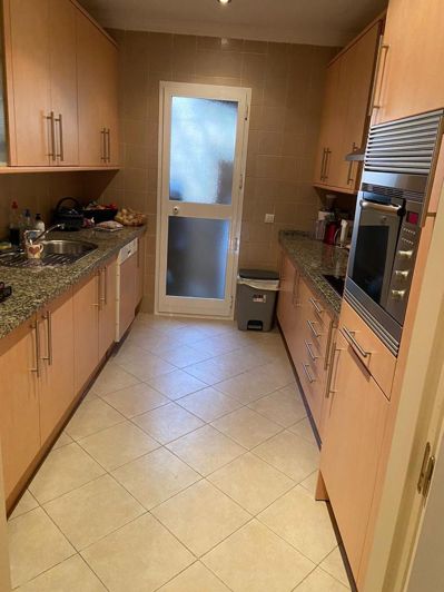 Image No.12-2 Bed Property for sale