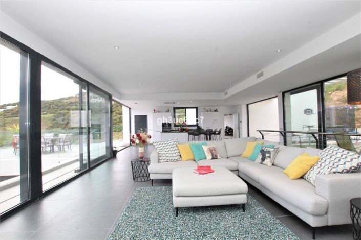 Image No.6-4 Bed Villa for sale