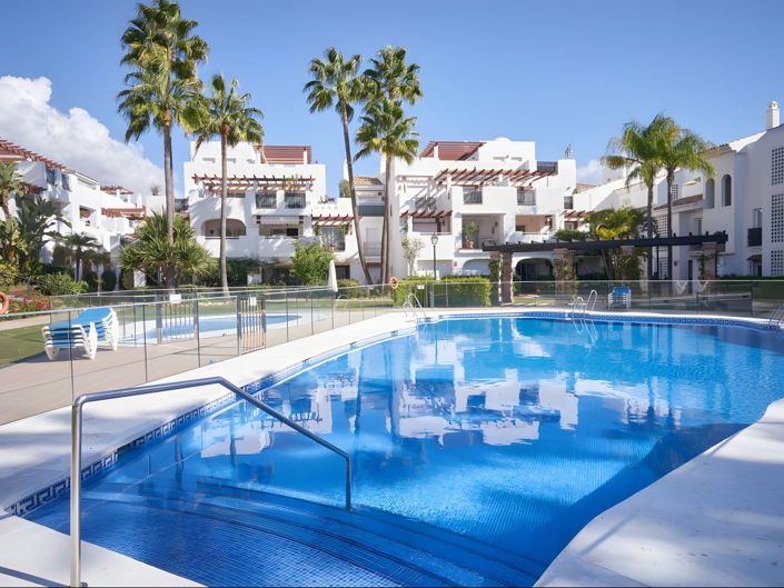 Image No.1-3 Bed Apartment for sale