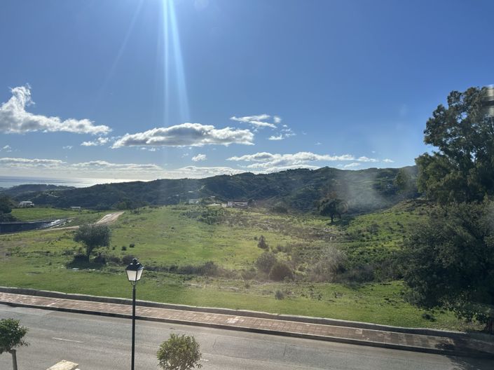 Image No.10-3 Bed Property for sale