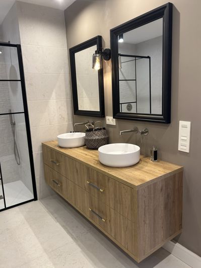 Image No.14-3 Bed Property for sale