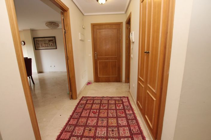 Image No.7-4 Bed Property for sale